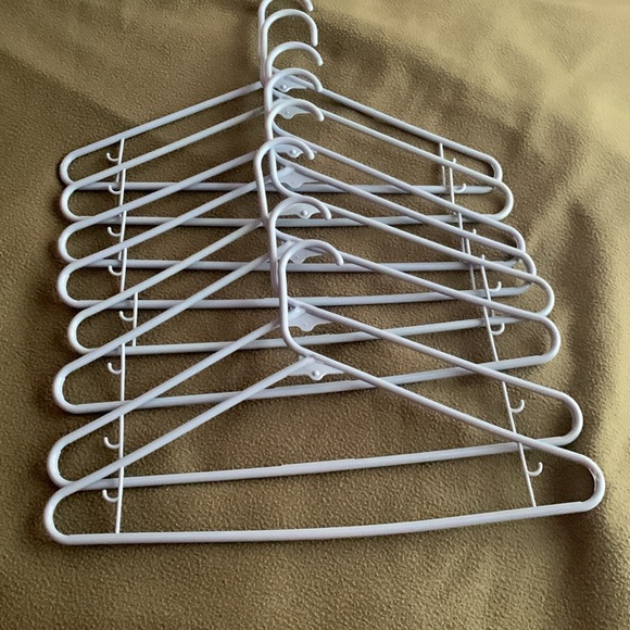 EUC 8 light blue & 12 dark blue tube hangers. Approximately 16 1/2” x 9 1/2”. - Picture 3 of 9